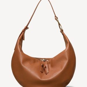 M. Gemi Eleanor’s Hobo Bag, rarely used. Perfect condition.